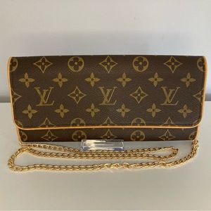 Louis Vuitton Pochette Twin GM
